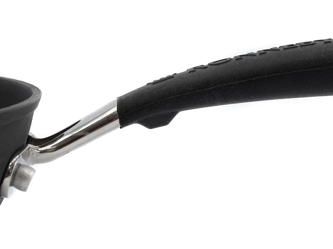 RONNEBY BRUK Gusseisen Bratpfanne ULTRA LIGHT ORIGINAL 20 cm mit Silikongriff, schon eingebrannt