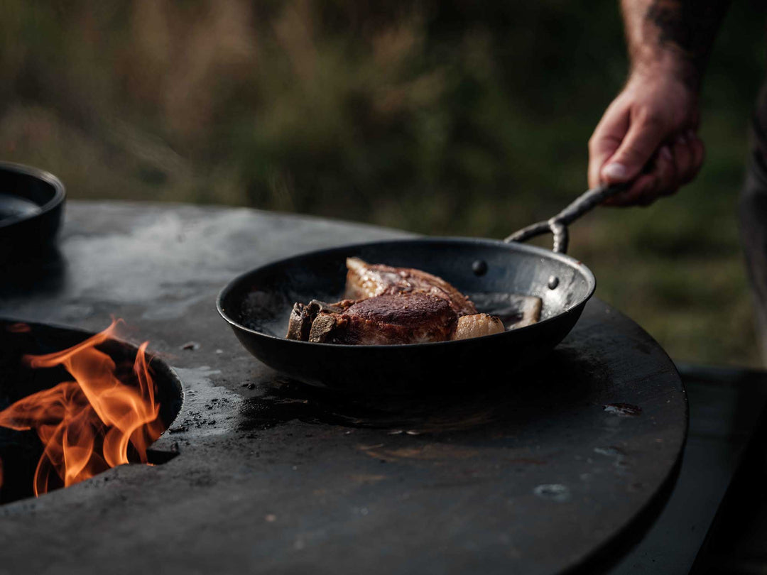 BEKA iron skillet ARTIST 24 cm carbon steel frying pan, already pre-seasoned